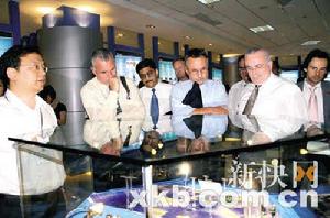 印度目前是IT離岸外包市場的中心，據稱至少80％的全球外包業務都去了印度