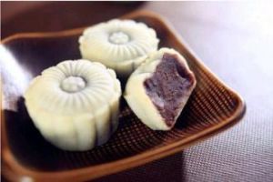 冰皮豆沙月餅
