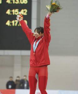 （圖）站在領獎台上