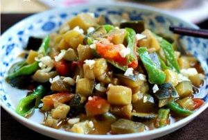 尖椒西紅柿炒茄子 尖椒西紅柿炒茄子