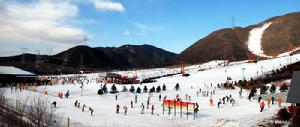 軍都山滑雪場