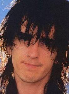 艾斯·斯塔德林 艾斯·斯塔德林