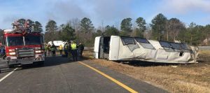 3·19美國大巴側翻事故 3·19美國大巴側翻事故