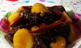 鴨脖子燒土豆 鴨脖子燒土豆