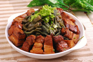 紅燒肉燉豆角乾 紅燒肉燉豆角乾