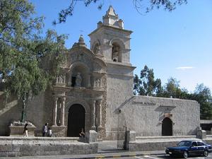 阿雷基帕城歷史中心Image:IglesiaYanahuara.JPG