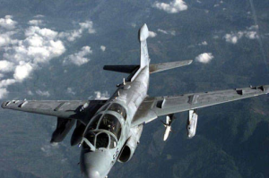 EA-6B電子干擾機
