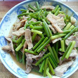 蒜心炒豬面肉 蒜心炒豬面肉