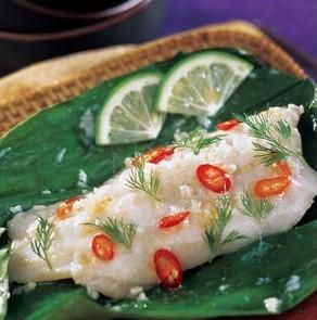 蕉葉蒸鱸魚 蕉葉蒸鱸魚