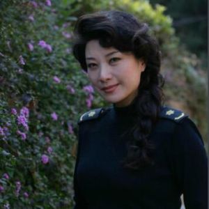 王靜[海軍政治部電視藝術中心演員]