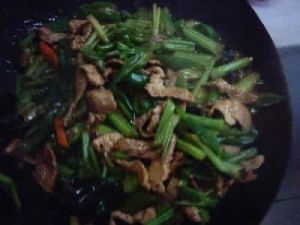 蚝油芹菜小辣椒 蚝油芹菜小辣椒