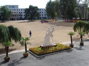 樺甸市第三中學