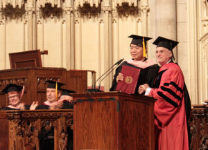 郎朗獲得榮譽稱號