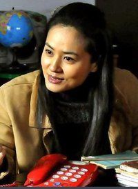 ​舒放  演員 梁馨