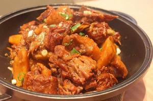 土豆燉鵝肉 土豆燉鵝肉