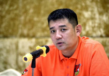 鞏曉彬出席擔任青島雙星男籃主帥新聞發布會