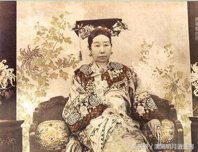 頤和園的滿人貴族海軍學校，5年後35人畢業，成績合格僅2人