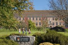 學校正門-華盛頓辛格大樓