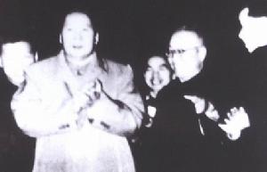 一屆人大和毛主席合影