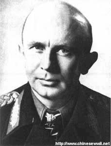 鑽石雙劍橡葉騎士勳章獲得者舒爾茨