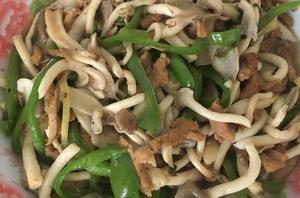 青椒蘑菇炒肉絲 青椒蘑菇炒肉絲