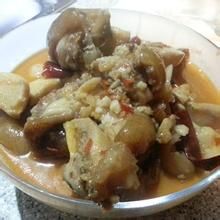 香芋胡蘿蔔煲豬手 香芋胡蘿蔔煲豬手