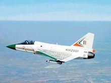 HF-24“暴風之神”戰機