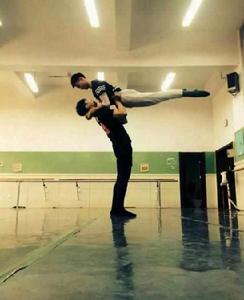 花式壁咚 花式壁咚