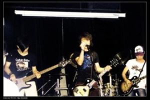 廢墟之花樂隊 廢墟之花樂隊