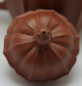 水仙花瓣形壺 水仙花瓣形壺