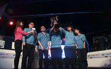 笑笑[電子競技選手]