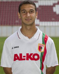 阿卡基·戈吉亞