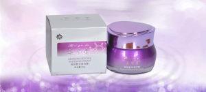 宛如新生幼白霜