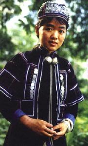 哈尼族文學的主體是用哈尼語演唱或講述的神話、史詩、歌謠