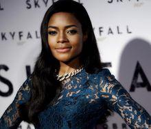 第23任邦女郎: 娜奧米·哈里斯