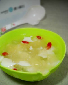 銀耳豆腐花 銀耳豆腐花