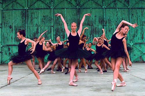 runaway[坎耶·維斯特和Pusha T演唱的歌曲]