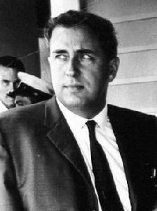 吉拉德·布爾 吉拉德·布爾