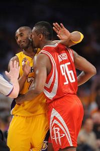 NBA明星打球也髒