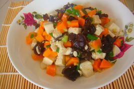 木耳炒豆腐 木耳炒豆腐