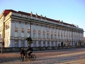 安斯巴赫伯爵宮 安斯巴赫伯爵宮