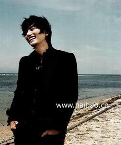 我是一個瘦瘦的男生