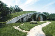 北京國際露營公園內的侵華日軍飛機掩體