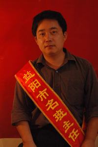 侯建平[四川省外國專家局局長]