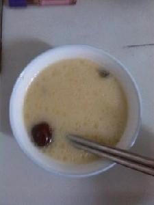 鯽魚濃骨湯 鯽魚濃骨湯