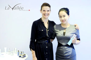 LaVall&eacute;e雅麗