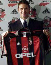 雷東多加盟AC米蘭