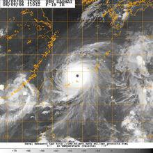 處於巔峰強度的超強颱風“桑美”