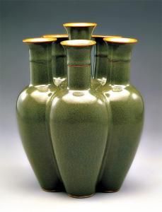 清乾隆茶葉末六聯瓶