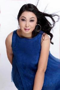 一朵紅玫瑰 一朵紅玫瑰